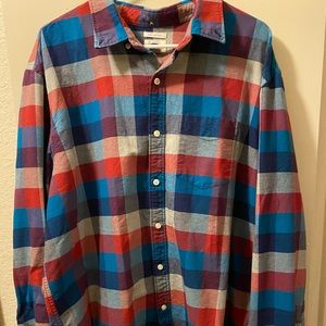 Plaid button-up long sleeve